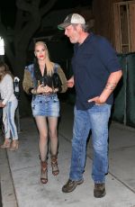 GWEN STEFANI and Blake Shelton Out for Dinner in Los Angeles 04/14/2019