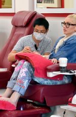 GWEN STEFANI at a Nail Salon in Beverly Hills 04/24/2019