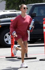 HAILEY BIEBER Heading to Pilates Class in Los Angeles 04/18/2019