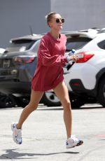 HAILEY BIEBER Heading to Pilates Class in Los Angeles 04/18/2019