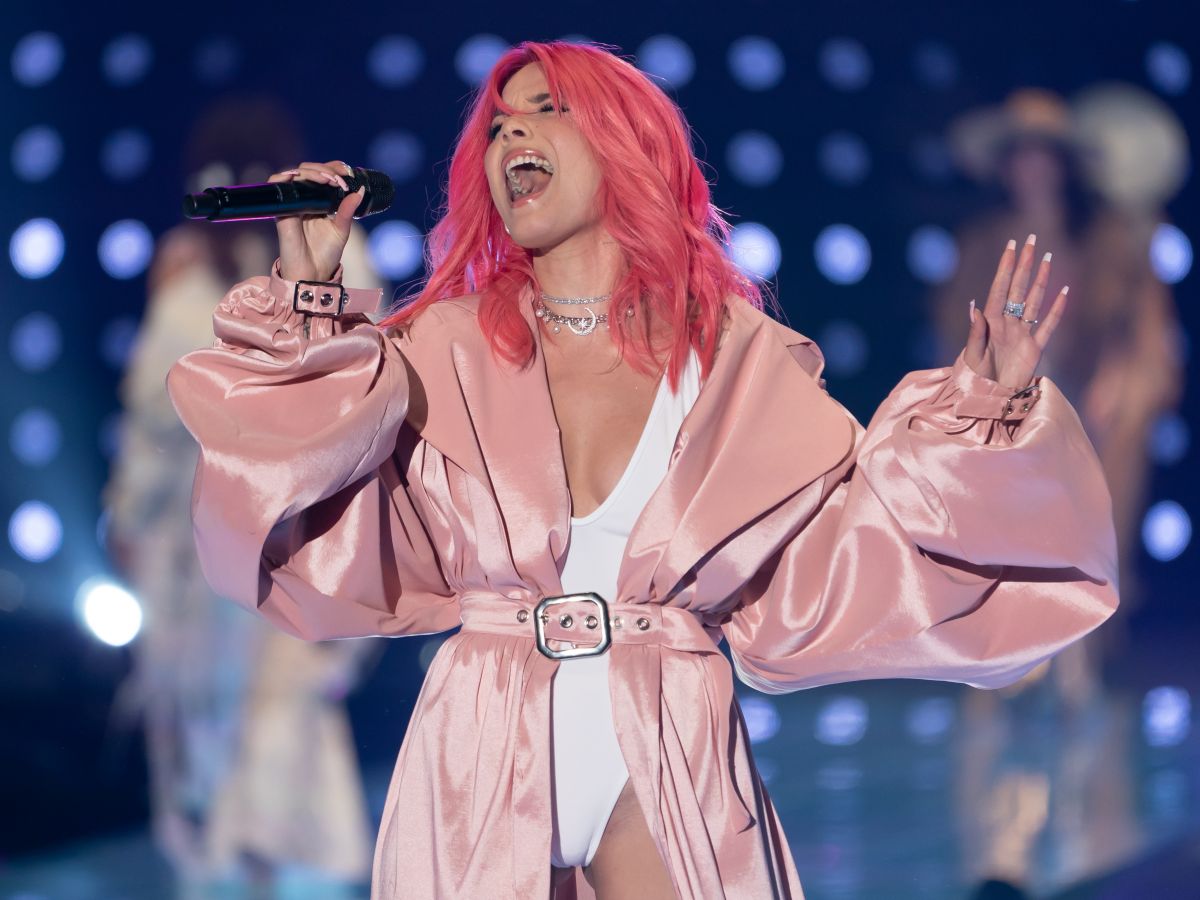 halsey-performs-at-tokyo-girls-collection-in-yokohama-city-03-30-2019-2.jpg