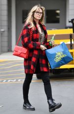 HEIDI KLUM Out Shopping in Los Angeles 04/27/2019