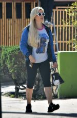 HOLLY MADISON Heading to a Gym in Studio City 04/22/2019