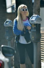 HOLLY MADISON Heading to a Gym in Studio City 04/22/2019