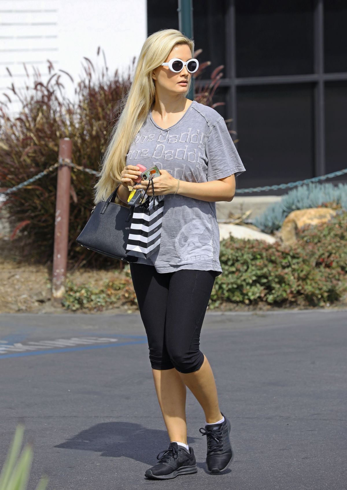 HOLLY MADISON in Leggings Out in Los Angeles 04/15/2019 – HawtCelebs