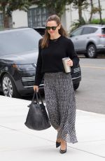 JENNIFER GARNER Arrives at a Church in Palisaded 04/28/2019