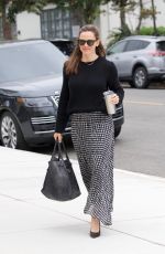 JENNIFER GARNER Arrives at a Church in Palisaded 04/28/2019