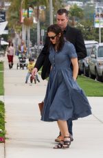 JENNIFER GARNER Heading to a Church in Brentwood 04/07/2019