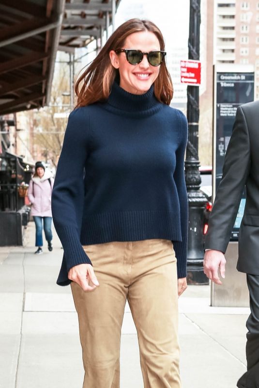 JENNIFER GARNER Leaves Her Hotel in New York 04/11/2019
