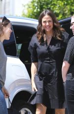 JENNIFER GARNER Out for Lunch in Los Angeles 04/24/2019