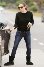 JENNIFER GARNER Out for Morning Coffee in Santa Monica 04/15/2019