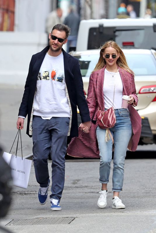 JENNIFER LAWRENCE and Cooke Maroney Out for Lunch in New York 04/29/2019