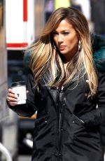 JENNIFER LOPEZ Arrives on the Set of Hustlers in New York 04/01/2019