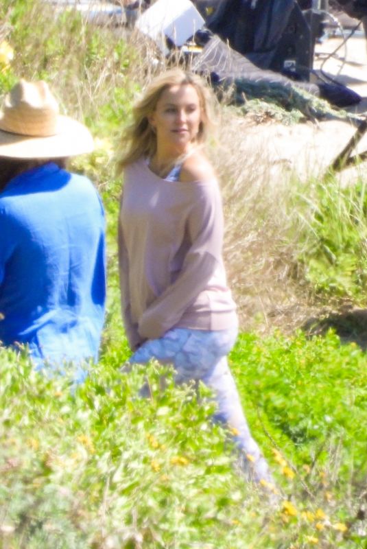 KATE HUDSON for Her Fabletics Active Wear Line in Malibu 04/02/2019