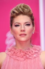 KATHERYN WINNICK at 2019 Cannes International Series Festival Closing Night 04/10/2019