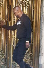KATIE HOLMES and Jamie Foxx Out Holding Hands in New York 04/16/2019