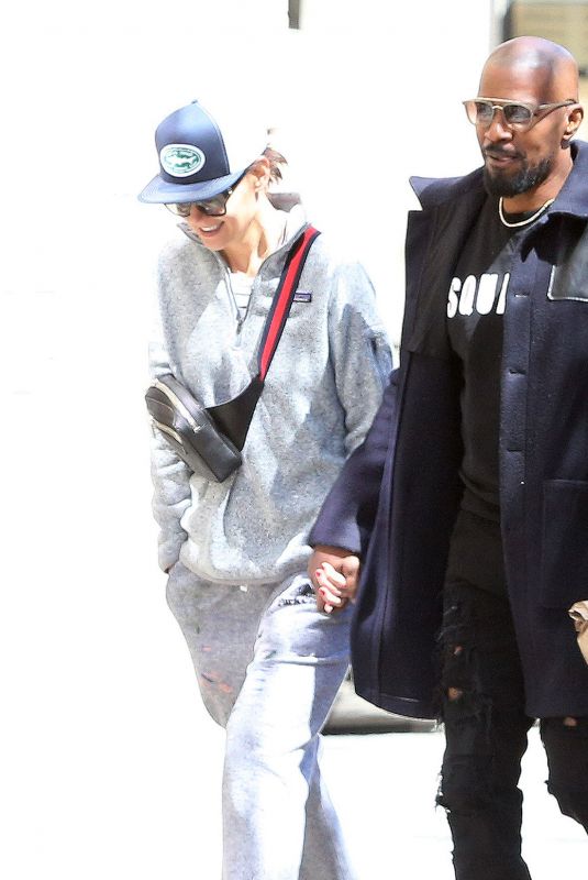 KATIE HOLMES and Jamie Foxx Out Holding Hands in New York 04/16/2019