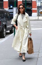 KATIE HOLMES Leaves a Cab in New York 04/18/2019