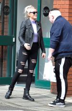 KATIE MCGLYNN Leaves KSL Hair Transplant Clinic in Manchester 04/07/2019