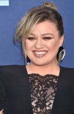 KELLY CLARKSON at 2019 Academy of Country Music Awards in Las Vegas 04/07/2019
