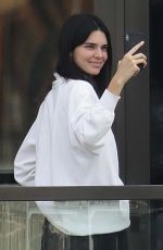 KENDALL JENNER Arrives at Airport in Sydney 04/04/2019