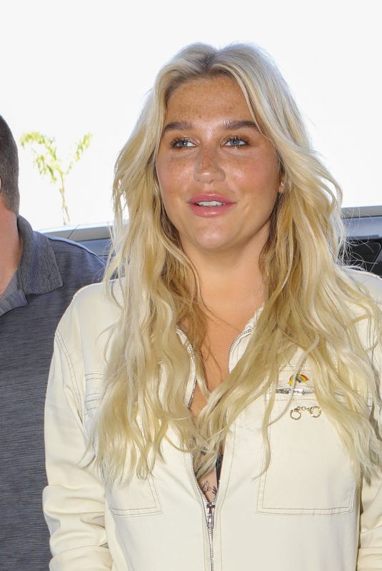 KESHA SEBERT Arrives at LAX Airport in Los Angeles 04/25/2019
