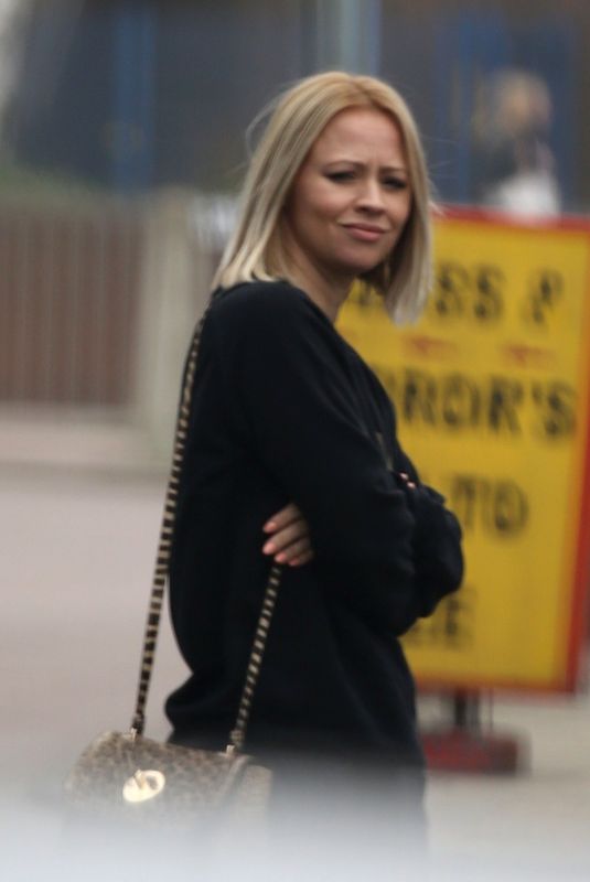 KIMBERLEY WALSH Out and About in Hertfordshire 04/07/2019