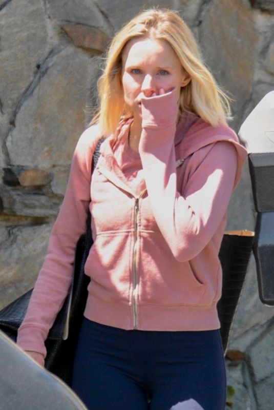KRISTEN BELL Leaves a Gym in Los Angeles 04/23/2019