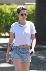 KRISTEN STEWART and SARA DINKIN Leaves Little Dom