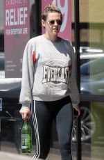 KRISTEN STEWART and SARA DINKIN Out in Los Angeles 04/22/2019