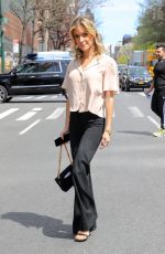KRISTIN CAVALLARI Leaves On Air with Ryan Seacrest in New York 04/17/2019