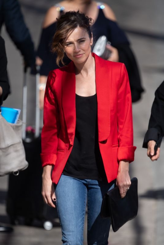 LINDA CARDELLINI Arrives and Leaves at Jimmy Kimmel Live! in Hollywood 04/15/2019