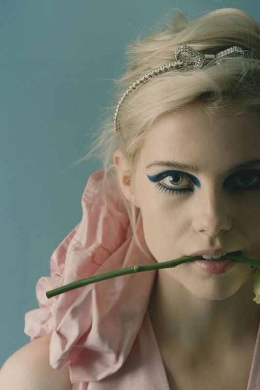 LUCY BOYNTON for Rollacoaster Magazine, Spring/Summer 2019