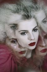 LUCY BOYNTON for Schon Magazine, April 2019