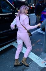 MAISIE WILLIAMS Arrives at Good Morning America in New York 04/01/2019