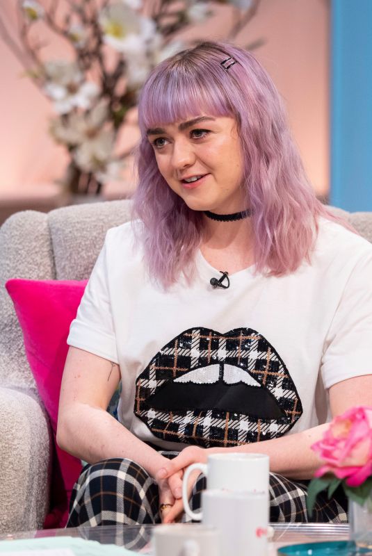 MAISIE WILLIAMS at Lorraine Show in London 04/09/2019