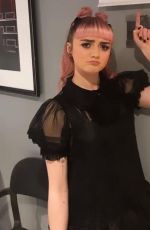 MAISIE WILLIAMS at Tonight Show Starring Jimmy Fallon 04/01/2019
