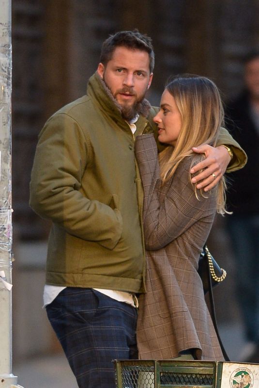 MARGOT ROBBIE and Tom Ackerley Out in New York 04/28/2019