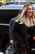 MARGOT ROBBIE Arrives at The Dreamland Premiere at 2019 Tribeca Film Festival 04/28/2019