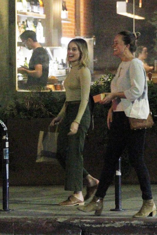 MARGOT ROBBIE Leaves a Restaurant in Los Angeles 04/02/2019