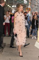 MARTHA HUNT Leaves Taylor Swift