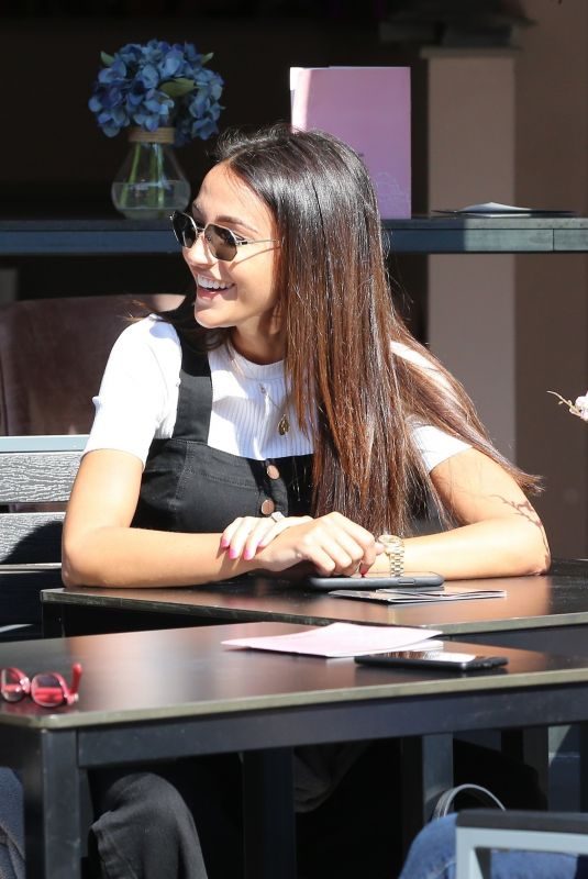 MICHELLE KEEGAN Out for Lunch in Hale Cheshire 04/06/2019