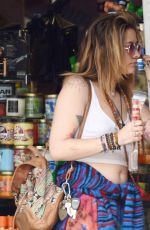 PARIS JACKSON Shopping at Smoke Shop on Sunset Strip 04/08/2019
