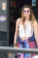 PARIS JACKSON Shopping at Smoke Shop on Sunset Strip 04/08/2019