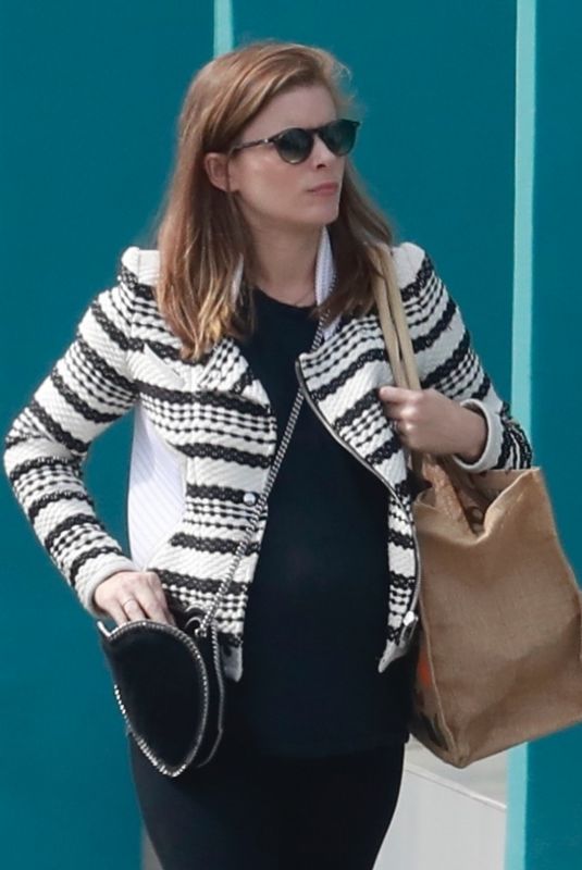 Pregnant KATE MARA Out Shopping in Los Angeles 04/15/2019