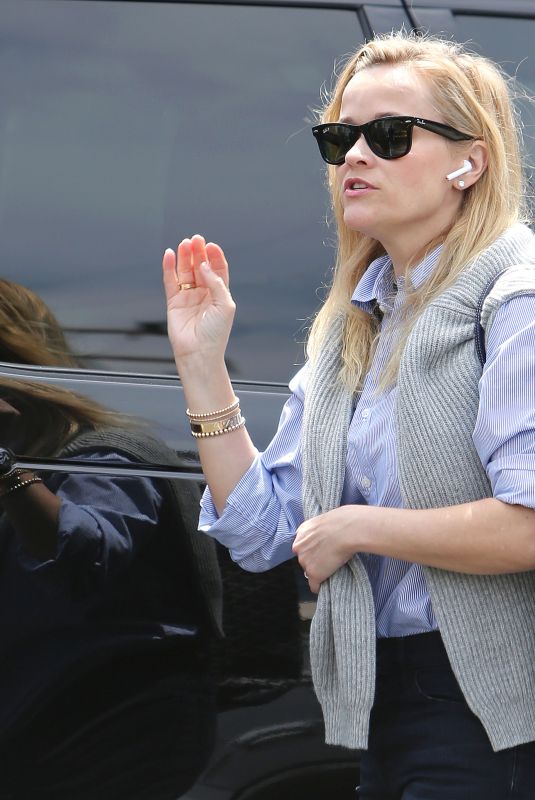 REESE WITHERSPOON Out for Lunch in Los Angeles 04/15/2019