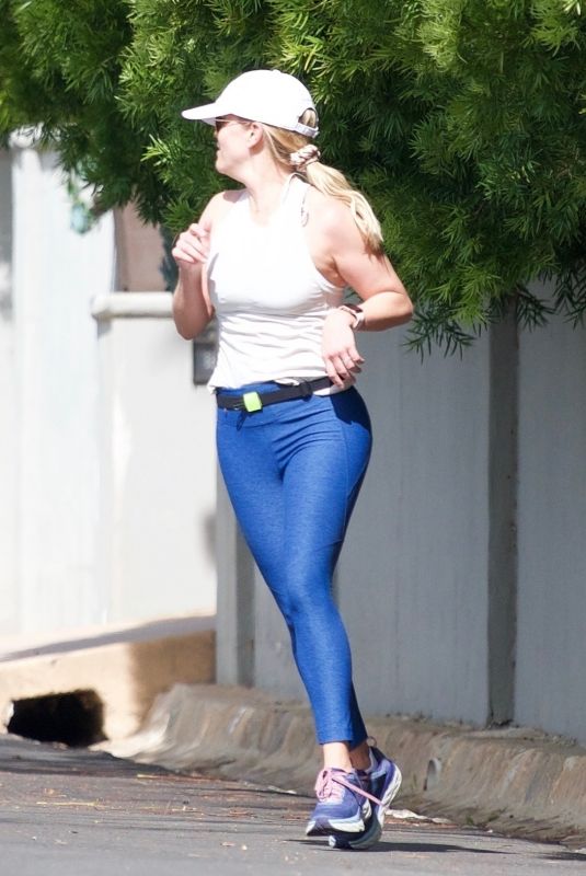REESE WITHERSPOON Out Jogging in West Hollywood 04/07/2019