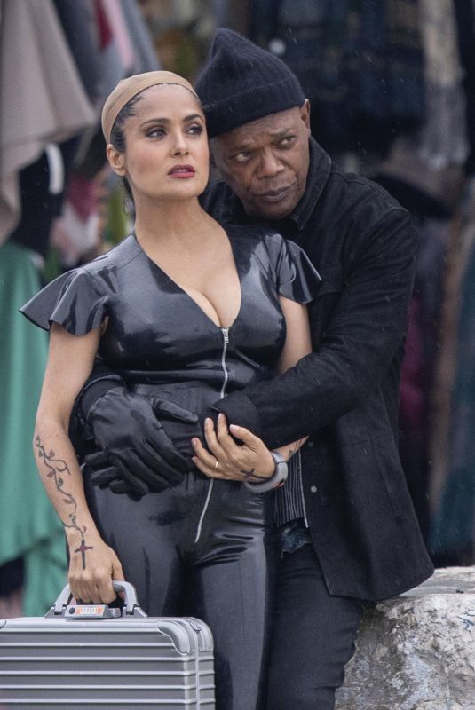 SALMA HAYEK and Samuel L. Jackson on the Set of The Hitman