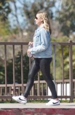 SARAH MICHELLE GELLAR Heading to a Gym in Los Angeles 04/07/2019