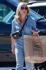 SARAH MICHELLE GELLAR Out in Los Angeles 04/13/2019